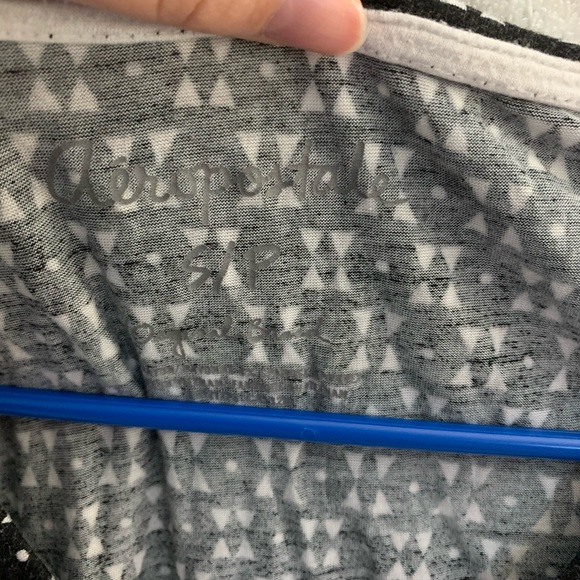 Aeropostale Black and white crop top sz small - Picture 4 of 6